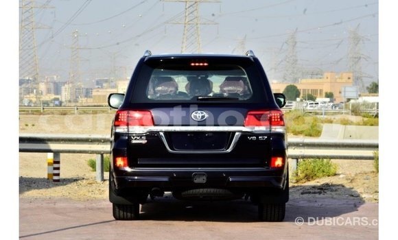 Buy Import Toyota Land Cruiser Black Car in Import - Dubai in Maseru Buy Import Toyota Land Cruiser Black Car in Import - Dubai in Maseru