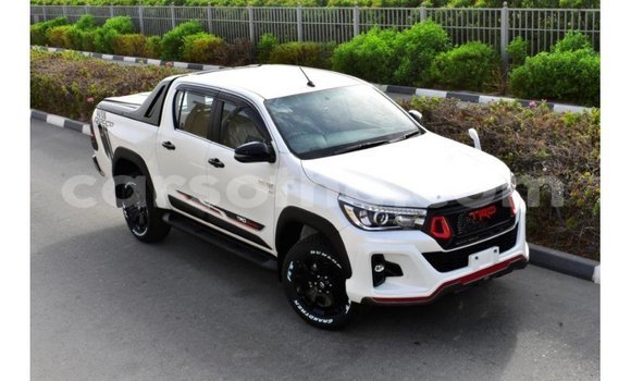 اشتري Imported Toyota Hilux White سيارة في Import - Dubai في Maseru اشتري Imported Toyota Hilux White سيارة في Import - Dubai في Maseru