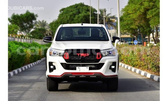 اشتري Imported Toyota Hilux White سيارة في Import - Dubai في Maseru اشتري Imported Toyota Hilux White سيارة في Import - Dubai في Maseru