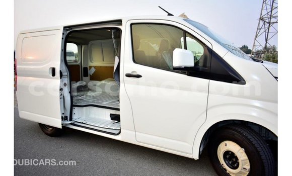 Buy Import Toyota Hiace White Car in Import - Dubai in Maseru Buy Import Toyota Hiace White Car in Import - Dubai in Maseru