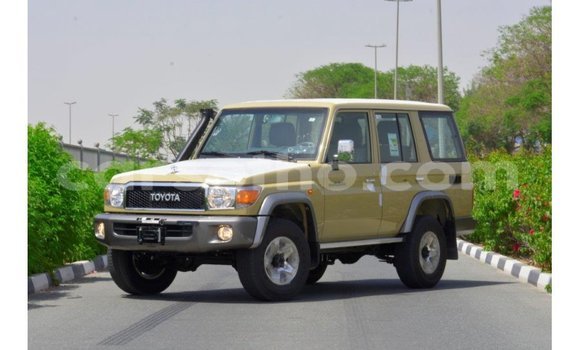 Buy Import Toyota Land Cruiser Beige Car in Import - Dubai in Maseru Buy Import Toyota Land Cruiser Beige Car in Import - Dubai in Maseru