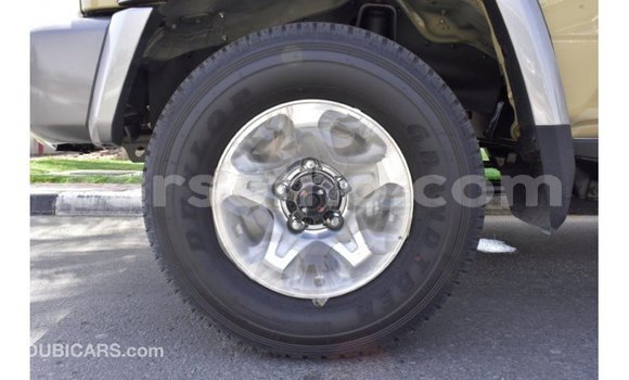 Buy Import Toyota Land Cruiser Beige Car in Import - Dubai in Maseru Buy Import Toyota Land Cruiser Beige Car in Import - Dubai in Maseru