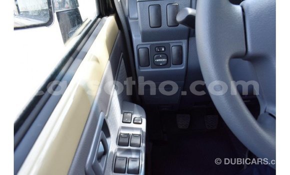 Buy Import Toyota Land Cruiser Beige Car in Import - Dubai in Maseru Buy Import Toyota Land Cruiser Beige Car in Import - Dubai in Maseru