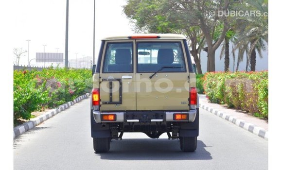 Buy Import Toyota Land Cruiser Beige Car in Import - Dubai in Maseru Buy Import Toyota Land Cruiser Beige Car in Import - Dubai in Maseru