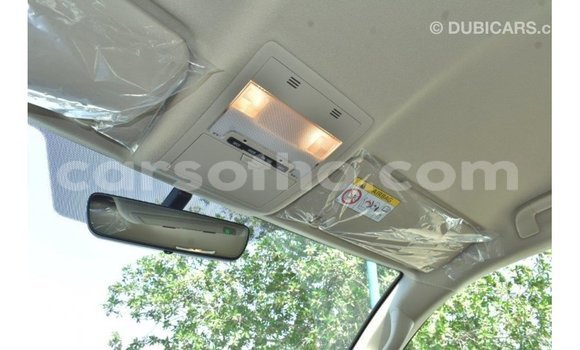 Buy Import Toyota Land Cruiser White Car in Import - Dubai in Maseru Buy Import Toyota Land Cruiser White Car in Import - Dubai in Maseru