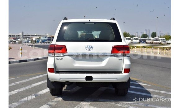 Buy Import Toyota Land Cruiser White Car in Import - Dubai in Maseru Buy Import Toyota Land Cruiser White Car in Import - Dubai in Maseru