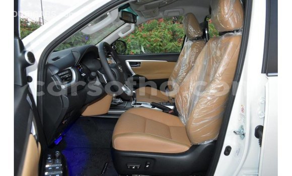 Buy Import Toyota Fortuner White Car in Import - Dubai in Maseru Buy Import Toyota Fortuner White Car in Import - Dubai in Maseru