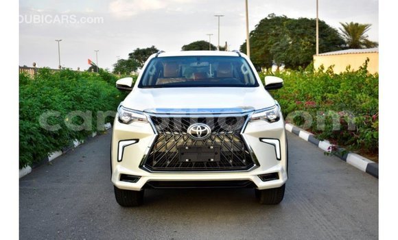 Buy Import Toyota Fortuner White Car in Import - Dubai in Maseru Buy Import Toyota Fortuner White Car in Import - Dubai in Maseru