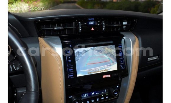 Buy Import Toyota Fortuner White Car in Import - Dubai in Maseru Buy Import Toyota Fortuner White Car in Import - Dubai in Maseru