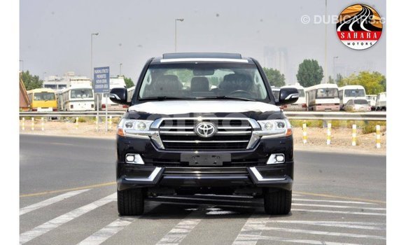 Buy Import Toyota Land Cruiser Black Car in Import - Dubai in Maseru Buy Import Toyota Land Cruiser Black Car in Import - Dubai in Maseru
