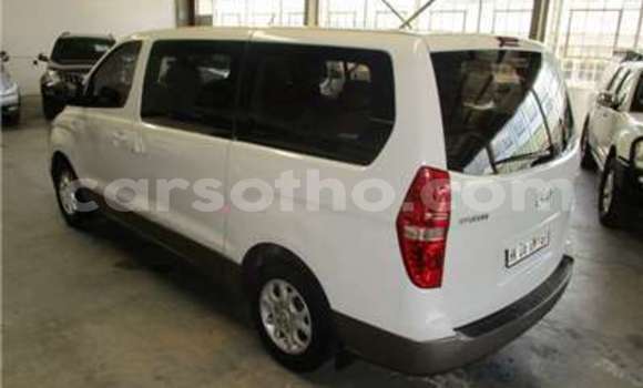 Acheter Occasion Voiture Hyundai H1 Blanc à Butha Buthe, Butha-Buthe Acheter Occasion Voiture Hyundai H1 Blanc à Butha Buthe, Butha-Buthe