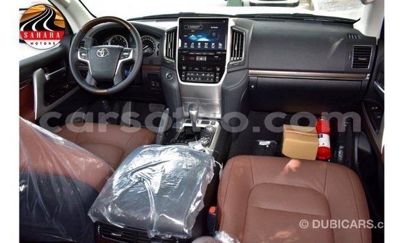 Buy Import Toyota Land Cruiser Black Car in Import - Dubai in Maseru Buy Import Toyota Land Cruiser Black Car in Import - Dubai in Maseru