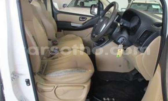 Acheter Occasion Voiture Hyundai H1 Blanc à Butha Buthe, Butha-Buthe Acheter Occasion Voiture Hyundai H1 Blanc à Butha Buthe, Butha-Buthe