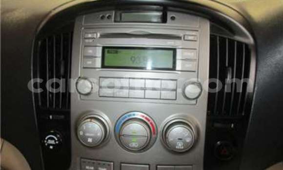 Acheter Occasion Voiture Hyundai H1 Blanc à Butha Buthe, Butha-Buthe Acheter Occasion Voiture Hyundai H1 Blanc à Butha Buthe, Butha-Buthe