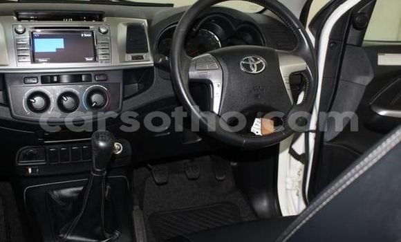 Sayi Na hannu Toyota Hilux Green Mota in Maseru a Maseru Sayi Na hannu Toyota Hilux Green Mota in Maseru a Maseru