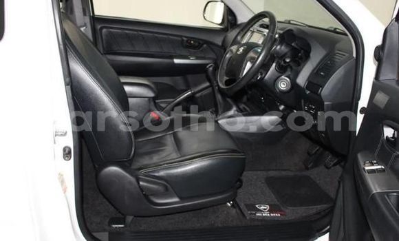 Sayi Na hannu Toyota Hilux Green Mota in Maseru a Maseru Sayi Na hannu Toyota Hilux Green Mota in Maseru a Maseru