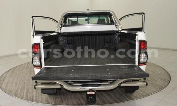 Sayi Na hannu Toyota Hilux Green Mota in Maseru a Maseru Sayi Na hannu Toyota Hilux Green Mota in Maseru a Maseru