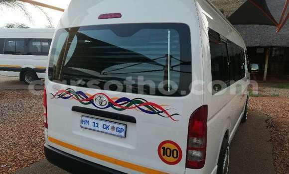Acheter Occasion Voiture Toyota Hiace Blanc à Mafeteng, Mafeteng Acheter Occasion Voiture Toyota Hiace Blanc à Mafeteng, Mafeteng