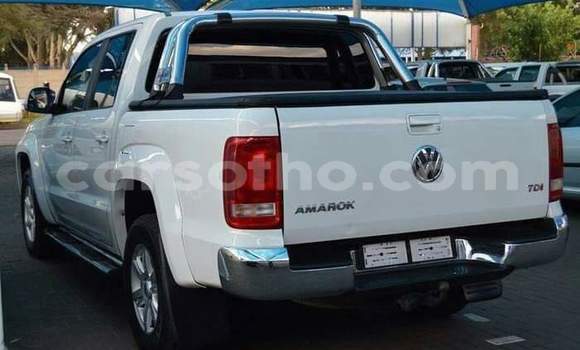 Buy Used Volkswagen Amarok Green Car in Maseru in Maseru Buy Used Volkswagen Amarok Green Car in Maseru in Maseru