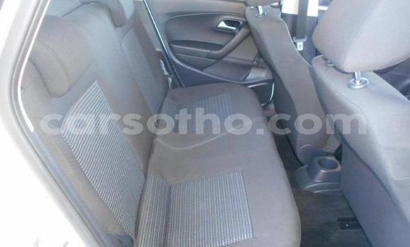 Buy Used Volkswagen Polo White Car in Mafeteng in Mafeteng Buy Used Volkswagen Polo White Car in Mafeteng in Mafeteng