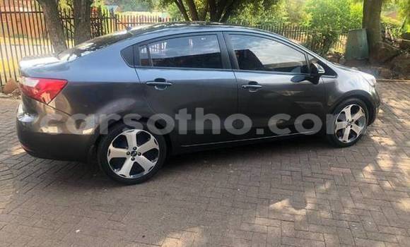 Sayi Na hannu Kia Rio Black Mota in Maputsoa a Leribe Sayi Na hannu Kia Rio Black Mota in Maputsoa a Leribe