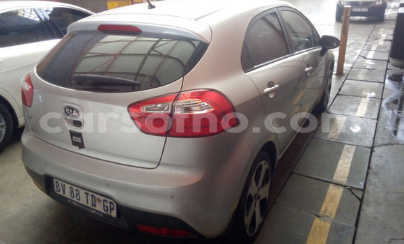 Acheter Occasion Voiture Kia Rio Gris à Maputsoa, Leribe Acheter Occasion Voiture Kia Rio Gris à Maputsoa, Leribe