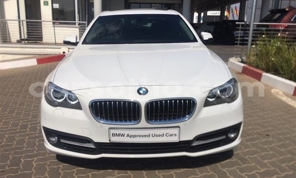 اشتري مستعمل BMW 5–Series White سيارة في Import - Dubai في Maseru اشتري مستعمل BMW 5–Series White سيارة في Import - Dubai في Maseru