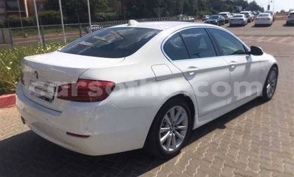 اشتري مستعمل BMW 5–Series White سيارة في Import - Dubai في Maseru اشتري مستعمل BMW 5–Series White سيارة في Import - Dubai في Maseru