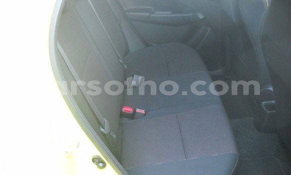 اشتري مستعمل Suzuki Swift Green سيارة في Maseru في Maseru اشتري مستعمل Suzuki Swift Green سيارة في Maseru في Maseru
