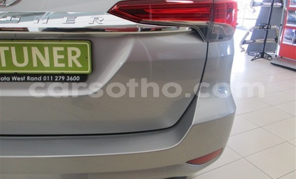 اشتري مستعمل Toyota Fortuner Silver سيارة في Import - Dubai في Maseru اشتري مستعمل Toyota Fortuner Silver سيارة في Import - Dubai في Maseru