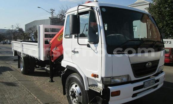 Acheter Occasion Utilitaire Nissan UD Blanc à Maseru, Maseru Acheter Occasion Utilitaire Nissan UD Blanc à Maseru, Maseru
