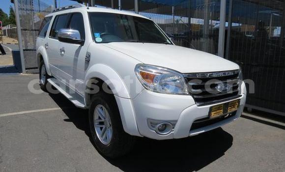 Acheter Occasion Voiture Ford Everest Blanc à Mafeteng, Mafeteng Acheter Occasion Voiture Ford Everest Blanc à Mafeteng, Mafeteng