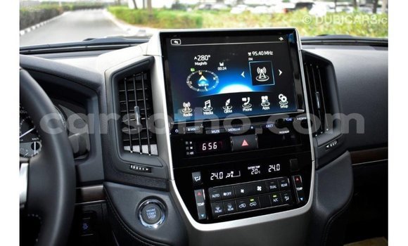 Buy Import Toyota Land Cruiser Black Car in Import - Dubai in Maseru Buy Import Toyota Land Cruiser Black Car in Import - Dubai in Maseru