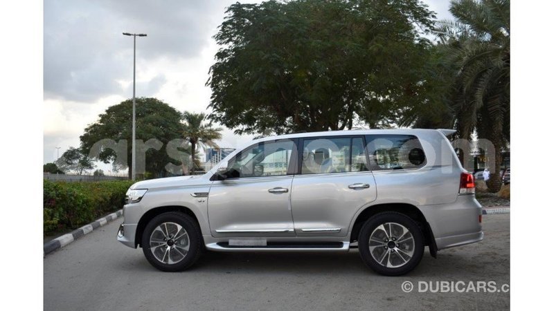 Big with watermark toyota land cruiser maseru import dubai 15728