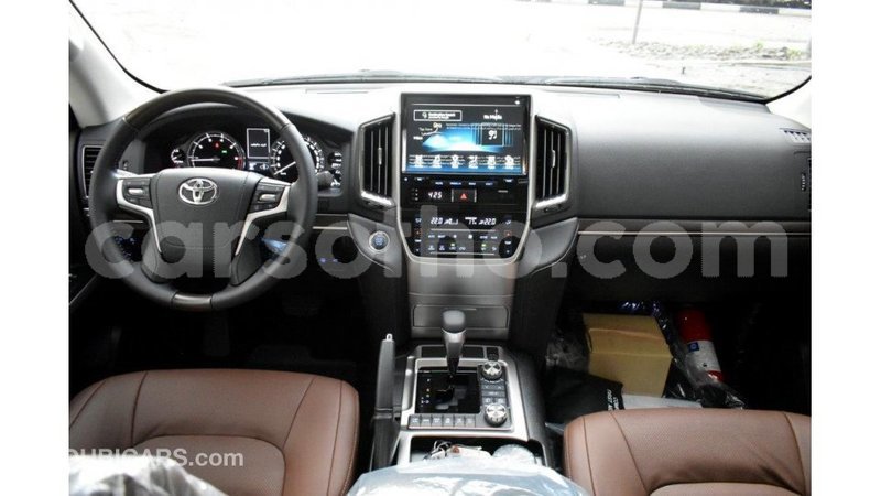 Big with watermark toyota land cruiser maseru import dubai 15728