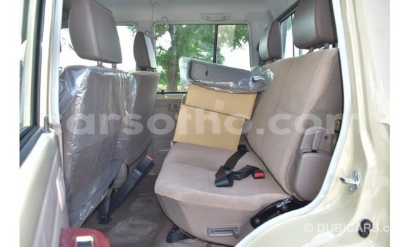 Buy Import Toyota Land Cruiser Beige Car in Import - Dubai in Maseru Buy Import Toyota Land Cruiser Beige Car in Import - Dubai in Maseru