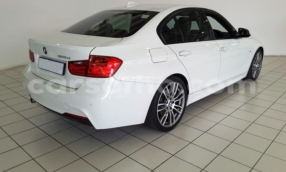 Sayi Na hannu BMW 3–Series White Mota in Butha Buthe a Butha-Buthe Sayi Na hannu BMW 3–Series White Mota in Butha Buthe a Butha-Buthe