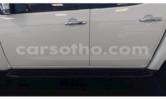 Sayi Na hannu Isuzu KB Black Mota in Maputsoa a Leribe Sayi Na hannu Isuzu KB Black Mota in Maputsoa a Leribe