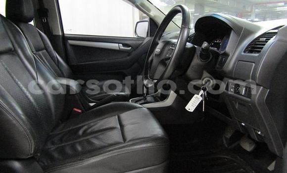 Sayi Na hannu Isuzu KB White Mota in Maputsoa a Leribe Sayi Na hannu Isuzu KB White Mota in Maputsoa a Leribe