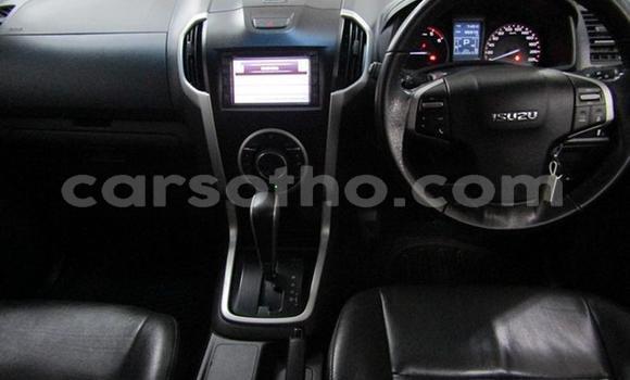 Sayi Na hannu Isuzu KB White Mota in Maputsoa a Leribe Sayi Na hannu Isuzu KB White Mota in Maputsoa a Leribe