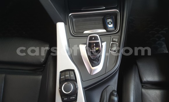 Sayi Na hannu BMW 3–Series White Mota in Butha Buthe a Butha-Buthe Sayi Na hannu BMW 3–Series White Mota in Butha Buthe a Butha-Buthe