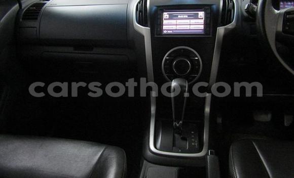 Sayi Na hannu Isuzu KB White Mota in Maputsoa a Leribe Sayi Na hannu Isuzu KB White Mota in Maputsoa a Leribe