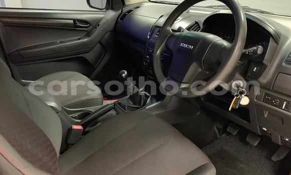 Acheter Occasion Voiture Isuzu KB Gris à Maputsoa, Leribe Acheter Occasion Voiture Isuzu KB Gris à Maputsoa, Leribe