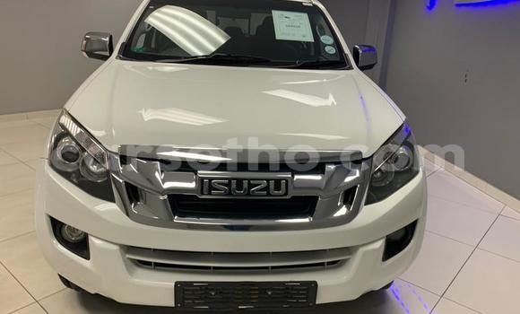 Acheter Occasion Voiture Isuzu KB Gris à Maputsoa, Leribe Acheter Occasion Voiture Isuzu KB Gris à Maputsoa, Leribe