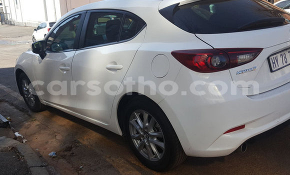 Sayi Na hannu Mazda 3 White Mota in Maputsoa a Leribe Sayi Na hannu Mazda 3 White Mota in Maputsoa a Leribe