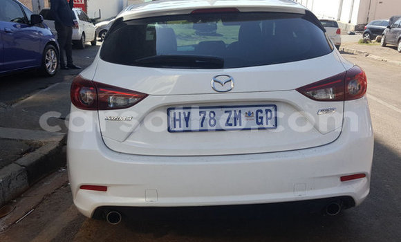 Sayi Na hannu Mazda 3 White Mota in Maputsoa a Leribe Sayi Na hannu Mazda 3 White Mota in Maputsoa a Leribe