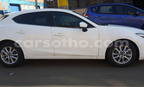 Sayi Na hannu Mazda 3 White Mota in Maputsoa a Leribe Sayi Na hannu Mazda 3 White Mota in Maputsoa a Leribe