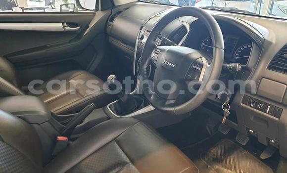 Acheter Occasion Voiture Isuzu KB Gris à Maputsoa, Leribe Acheter Occasion Voiture Isuzu KB Gris à Maputsoa, Leribe