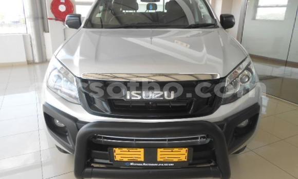 Acheter Occasion Voiture Isuzu KB Gris à Maputsoa, Leribe Acheter Occasion Voiture Isuzu KB Gris à Maputsoa, Leribe