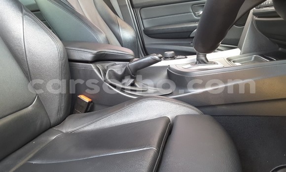 Sayi Na hannu BMW 3–Series White Mota in Butha Buthe a Butha-Buthe Sayi Na hannu BMW 3–Series White Mota in Butha Buthe a Butha-Buthe